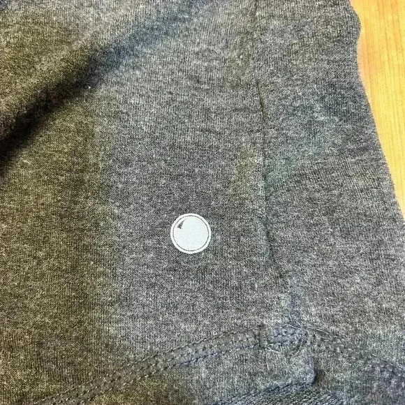 2 for$15 Yogalicious Gray Long Sleeve Top - Picture 5 of 9